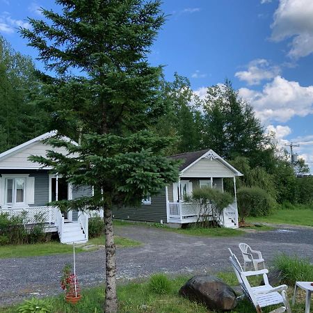 Motel & Chalets --Shefford-Waterloo- Habitation Forest Exteriér fotografie